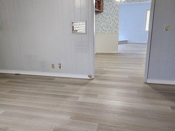 To kitchen/breakfast nook.