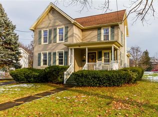 32 Center St, Waterloo, NY 13165