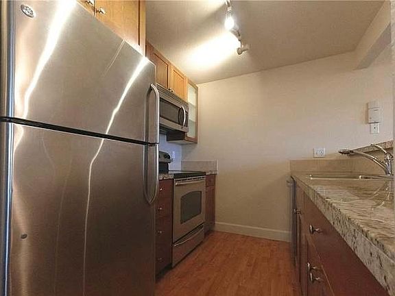 5th image of 300 N 130th St Unit 1103