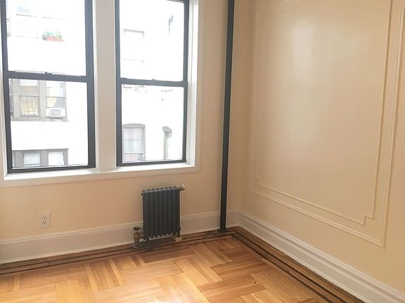 5th image of 417 Ocean Ave APT D4