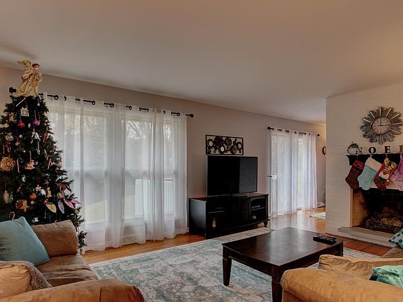 5th image of 2974 Northville Dr NE