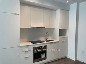 7 Golden Lion Hts