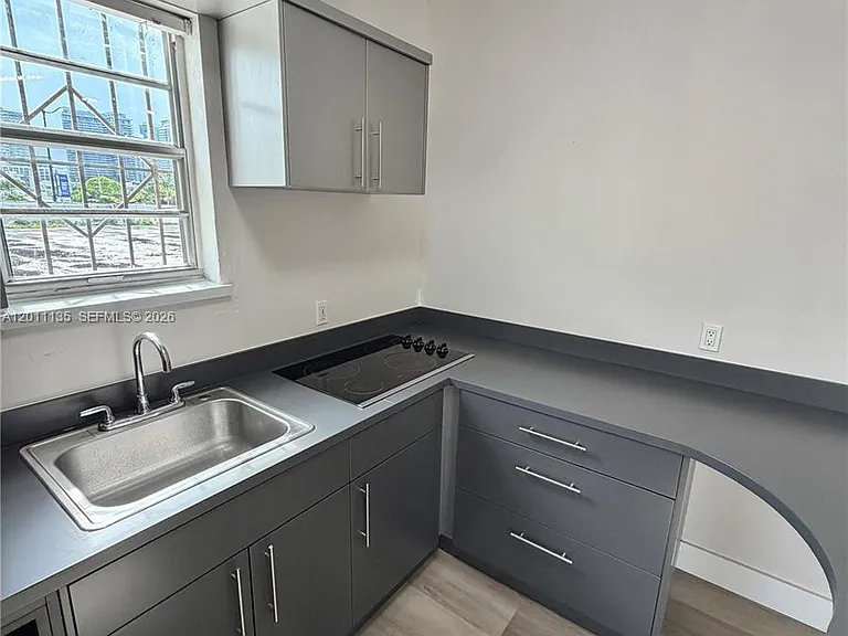 173 NW 36th St #2 — Photo 6