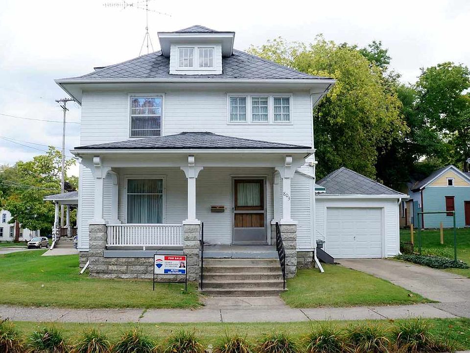 1st image of 803 1st St