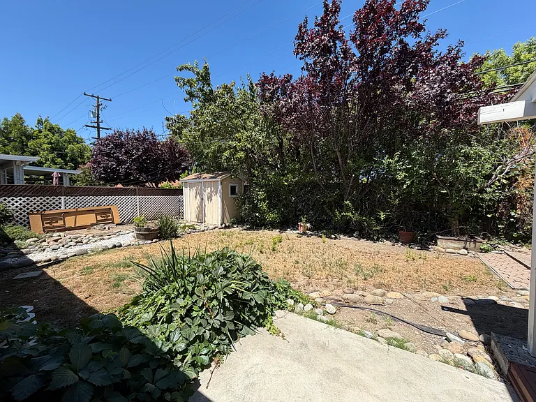 158 Rainier Cir — Photo 16