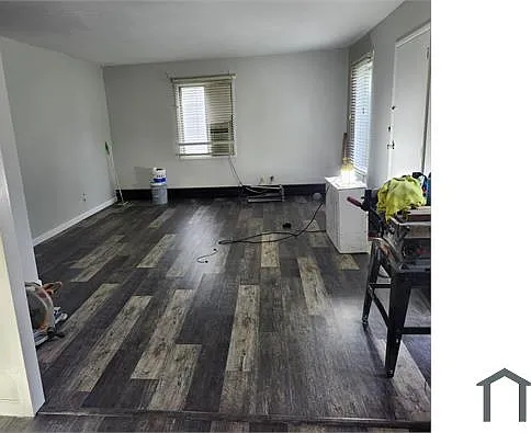 914 Leroy St — Photo 6