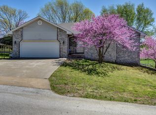 1802 S 12th Ave, Ozark, MO 65721