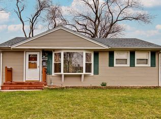 3906 Jay Ln, Rolling Meadows, IL 60008