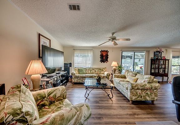 5th image of 19439 Rolling Hills Ct #47-L