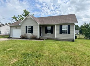 106 Waterford Dr, Oak Grove, KY 42262