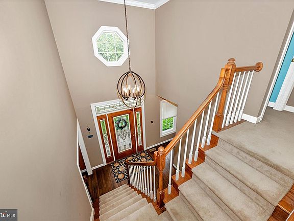 4th image of 6119 Fieldcrest Dr
