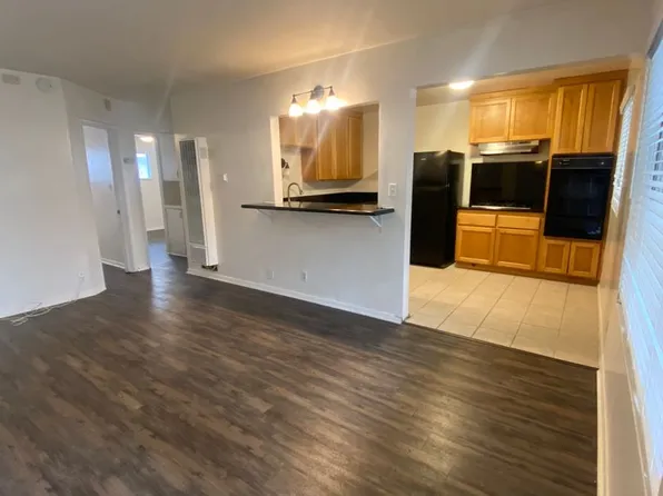 4937 Coronado Ave! Spacious 2 Bed-1 Bath Unit in OB!, 4937 Coronado Ave, San Diego, CA 92107