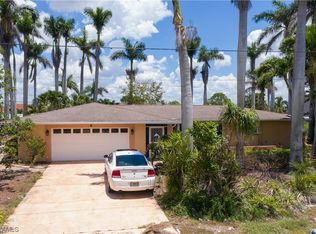 841 Montclaire Ct, Cape Coral, FL 33904
