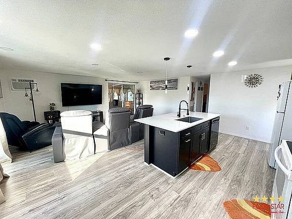 3rd image of 288 La Vista Dr