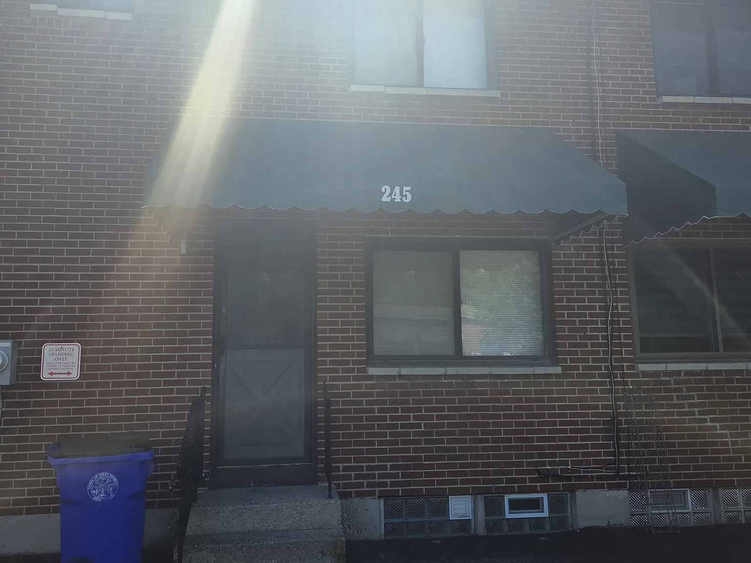 2 bed, 1008 sqft, $1,600 — Photo 2