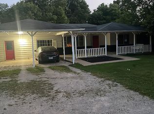 590 Phoenix Rd, Goodman, MO 64843