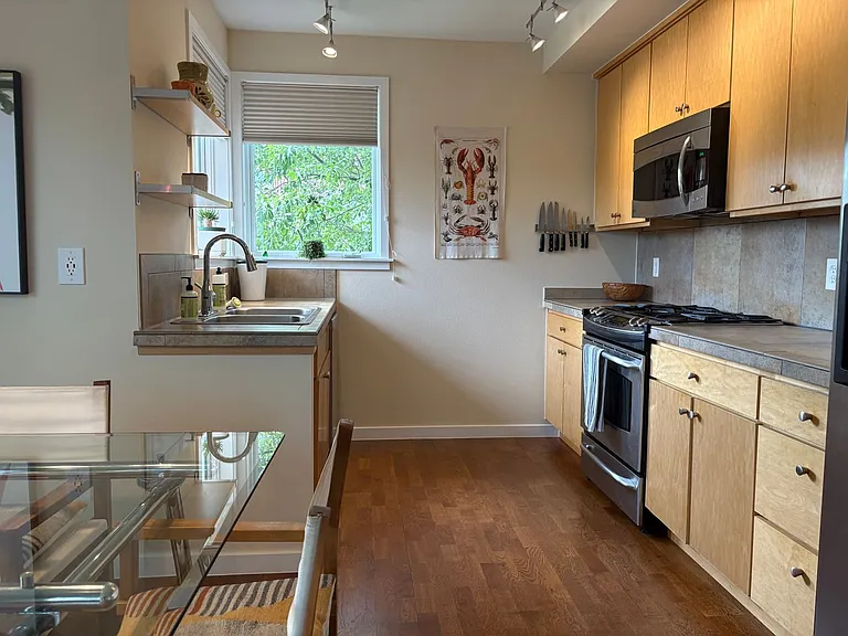 4730 Holiday Dr #201 — Photo 16