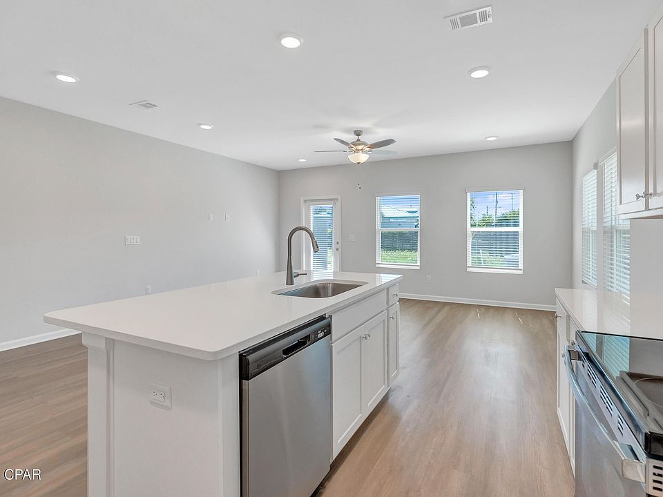 1st image of 7649 Lumen Ln #10