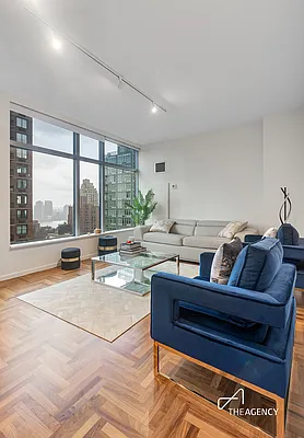 Rented by The Agency | media 4