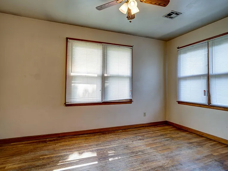 420 N Husband St — Photo 13