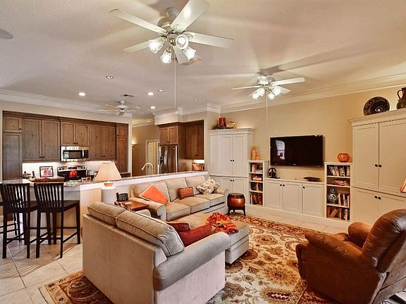 5th image of 880 Carolina Cir SW