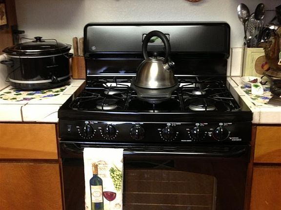 4th image of 1025 Bradford Cir