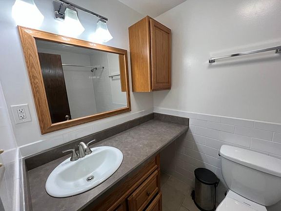 4th image of 312 Green St APT 4
