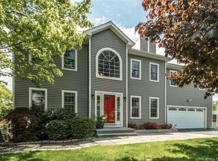 10 Hickory Hl, Shelton, CT 06484