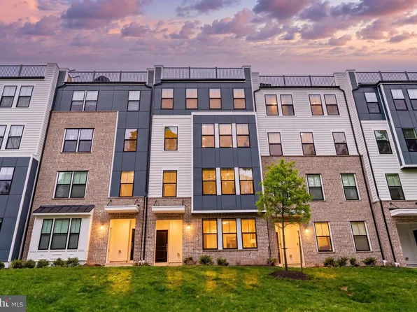 20851 Owenmore Ter, Dulles, VA 20166