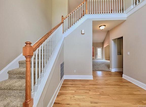 3rd image of 1919 Jaya Dr