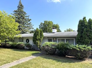 1933 Greenbriar Ln, Flint, MI 48507