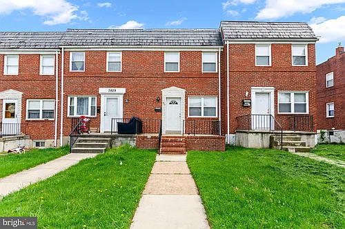 7827 Eastdale Rd Photo 1