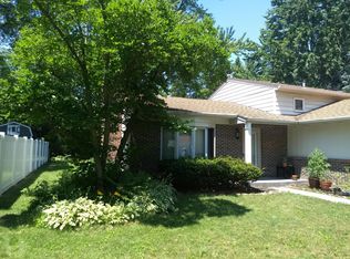 609 Pasteur Ave, Bowling Green, OH 43402