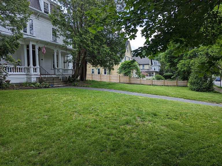219 Washington St #6 — Photo 6