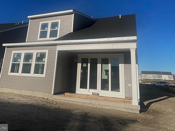 5th image of 24274 Charleston Ln