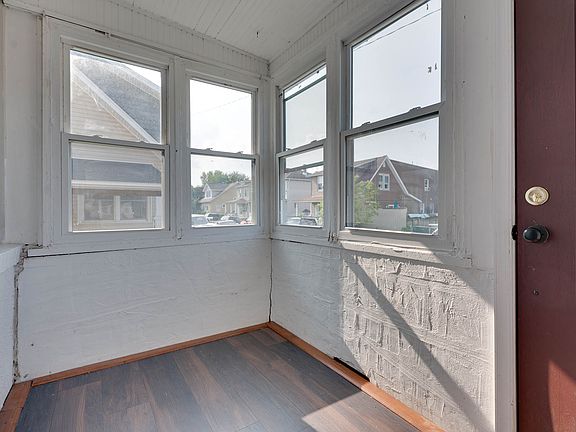 5th image of 215 Cleveland Ave #2