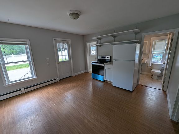 2nd image of 346 Madison St Floor 1