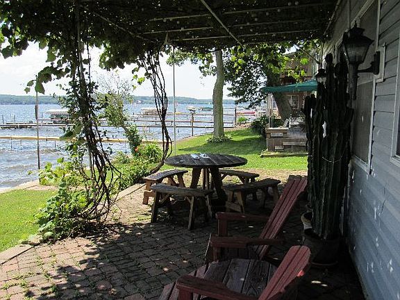 3rd image of 3565 Colburn Dr