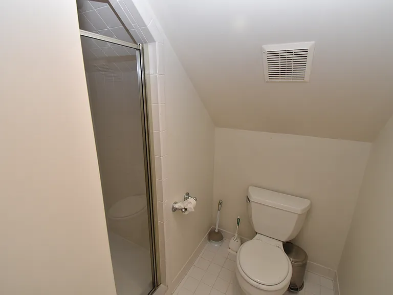 2901 Meadow View Rd — Photo 40