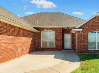 3100 Loren Dr, Moore, OK 73160
