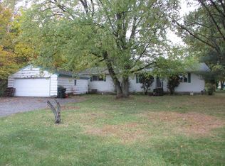 323 S County Line Rd, Crown Point, IN 46307