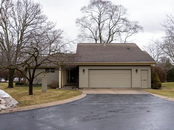 300 Russell St Unit 8, Mount Pleasant, MI 48858