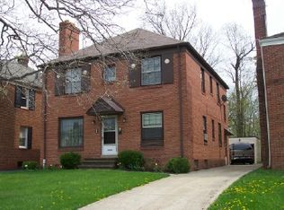 13652 Cedar Rd, University Heights, OH 44118