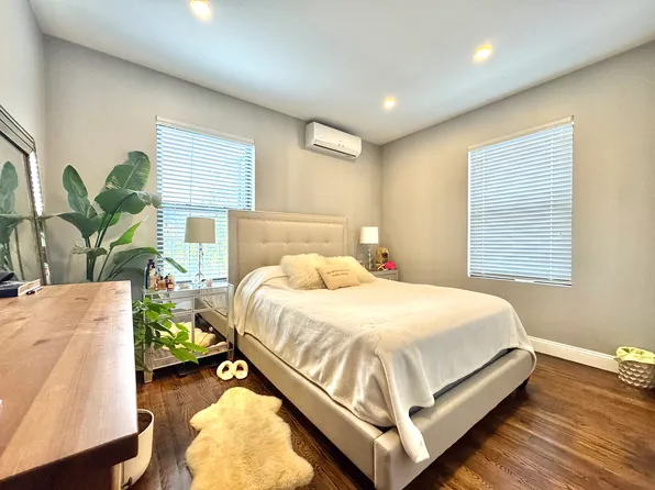 18-64 41st Street image 11 of 18