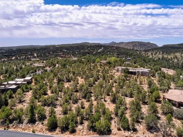 1233 High Camp Cir, Dammeron Valley, UT 84783