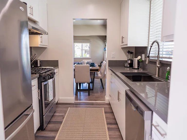 6156 Morella Ave — Photo 5