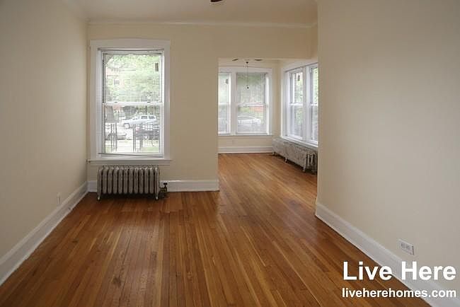 1st image of 4409 N Malden St #44093R