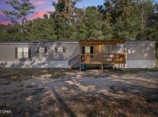 1549 Skelton St, Ponce De Leon, FL 32455