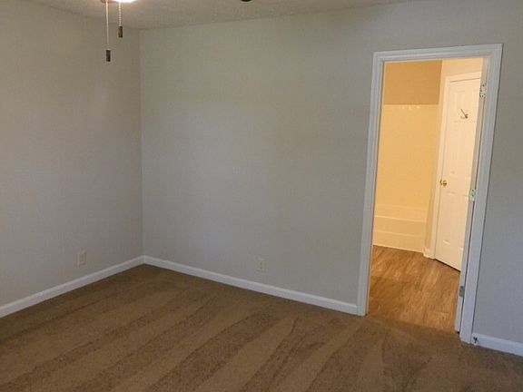 5th image of 114 Langston Ct
