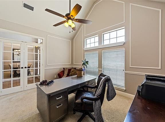 4th image of 5909 Crestberry Ln